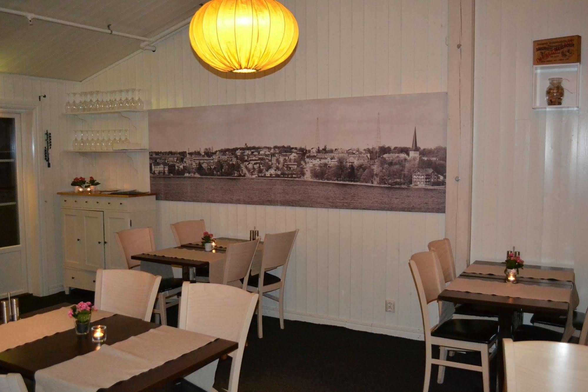 Hotell Nostalgi Motala Exterior foto